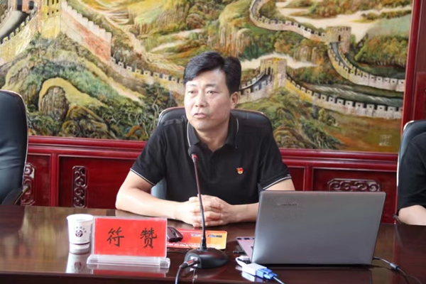 市政府國資委黨委委員、副主任符贊到隴運集團公司開展講授 黨紀(jì)學(xué)習(xí)教育專題 黨課暨“七一”慰問活動